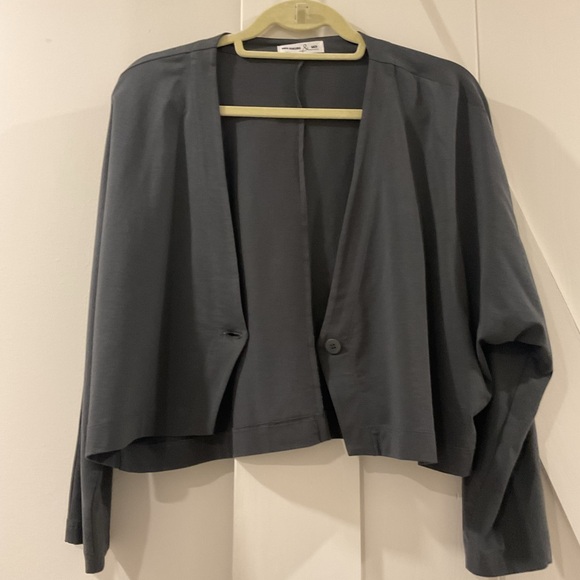 Organic Cotton Charcoal Grey one Button Short Bolero. - Picture 2 of 8